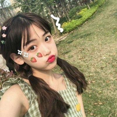 夏日天空的那匹红马